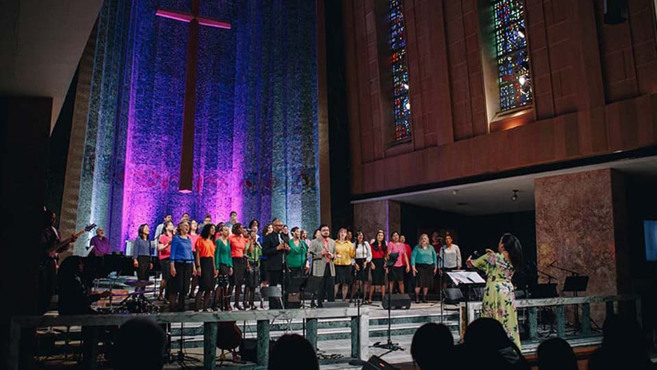 A group of men and women representing Tyndale Community Choir and Band led by Dr. Melissa Davis