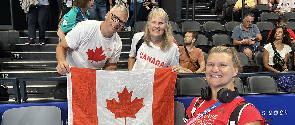 Niki Ens’s parents accompanied her to the 2024 Paralympic Games in France this past summer.