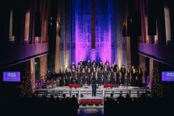 Wide angle of the Tyndale Singers orchestrated by Melissa Davis