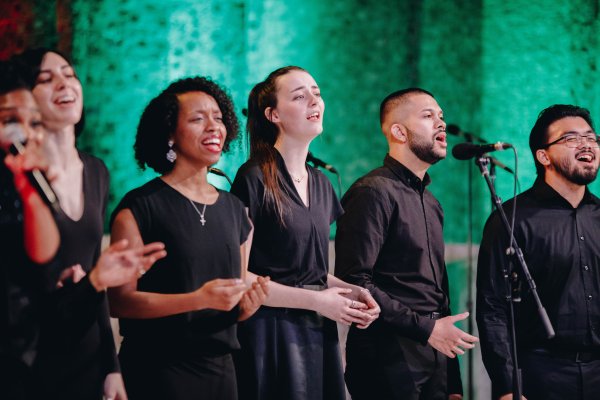 Tyndale University student vocalists singing along