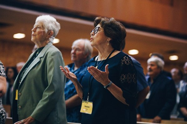 Alumni worshiping